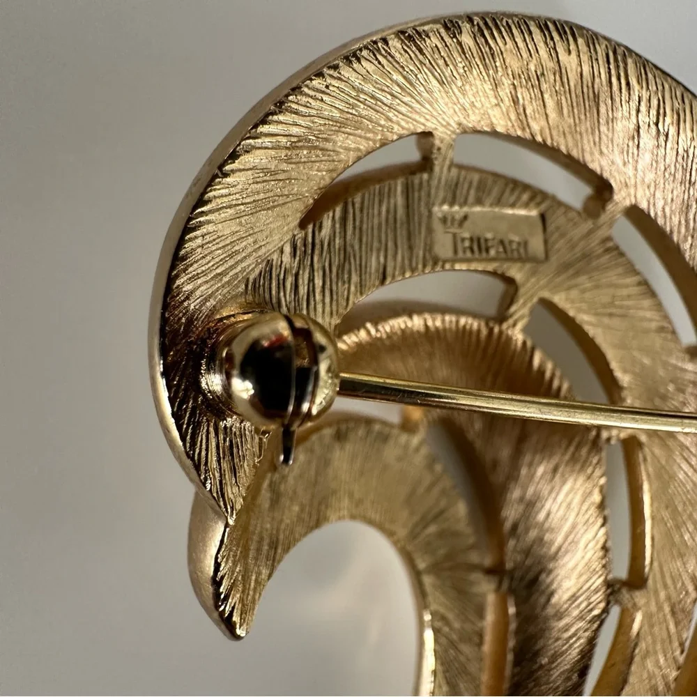 Trifari White Enamel and Gold Tone Brooch-Signed Crown Trifari Vintage